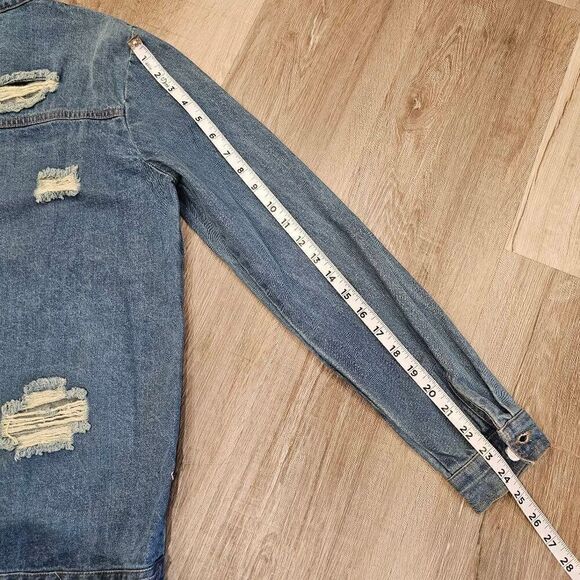 Pol Women's Distressed Denim Size Medium Jean Jacket - Picture 11 of 14